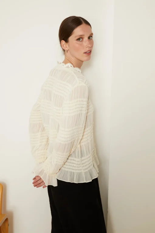 HILLA BLOUSE