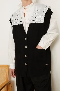 NORAH VEST