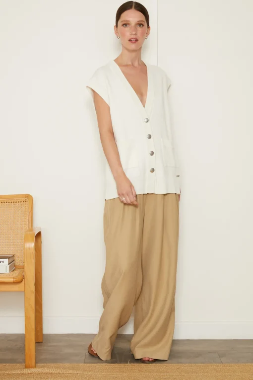 NORAH VEST