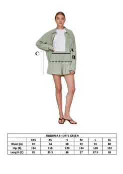 TROUINIA SHORTS
