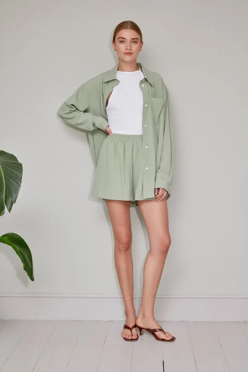 TROUINIA SHORTS